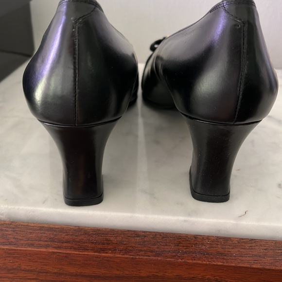Vintage YSL heels - Picture 6 of 12